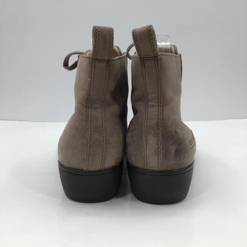 Women's 8.5 Bogs Carrie Chukka Boots Ankle Booties Waterproof Brown Leather